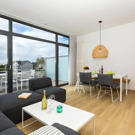 Апартаменты Glienbergweg 24b 3 *